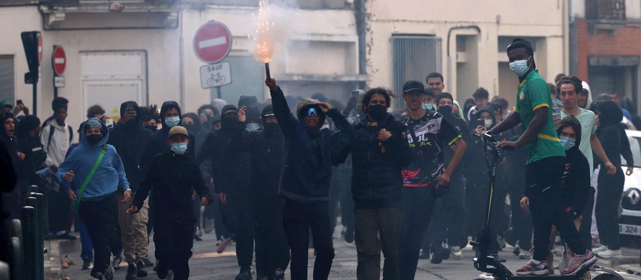 Frankreich: Schülerproteste gehen ohne Gewalt weiter