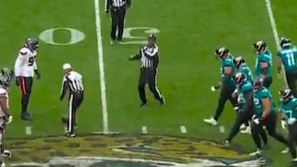 Schiedsrichter zusammengebrochen beim NFL-London-Game
