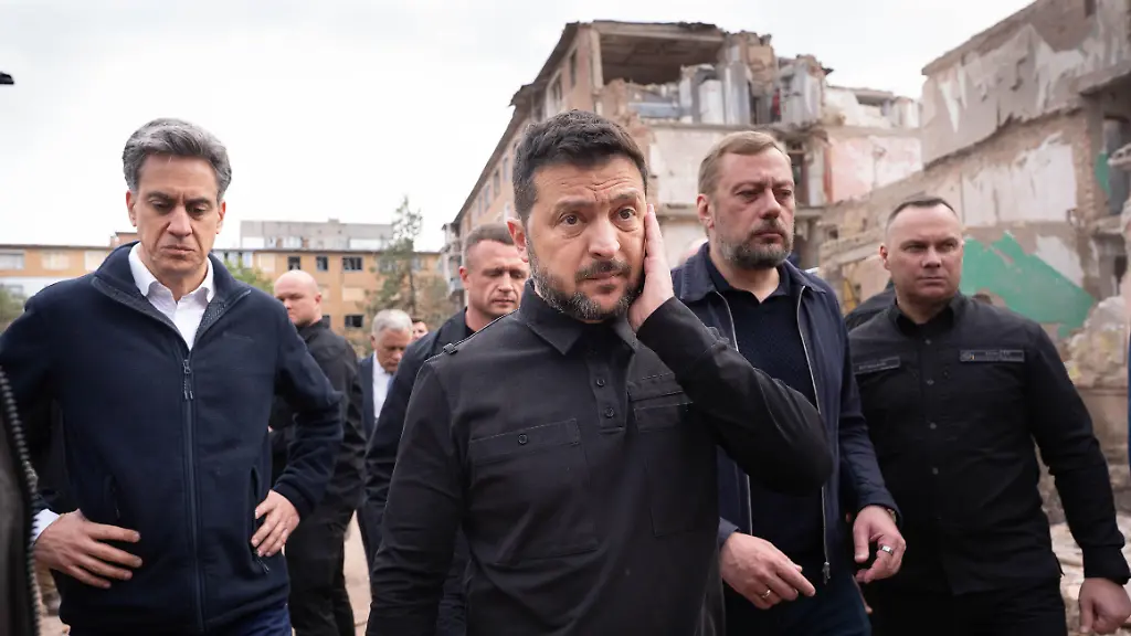 Auseinandersetzungen um diplomatische Bemühungen im Ukraine-Krieg