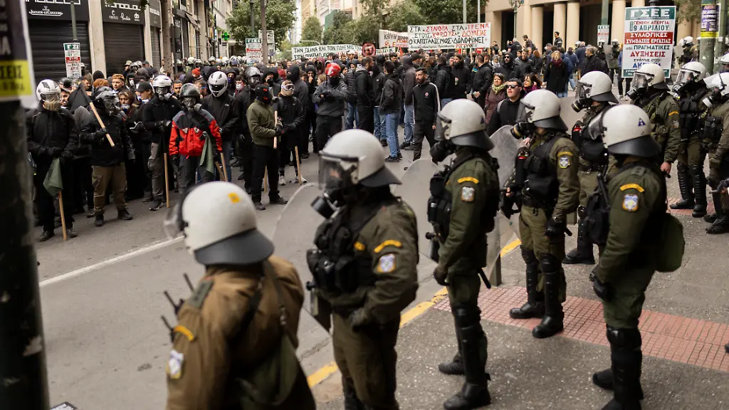 Demos in Griechenland: Schüler und Gewerkschaften rufen zu Protesten auf