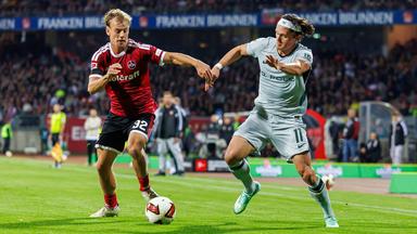 Spektakuläres 4:4 zwischen Nürnberg und Wolfsburg: Ein denkwürdiges Spiel in der 2. Bundesliga