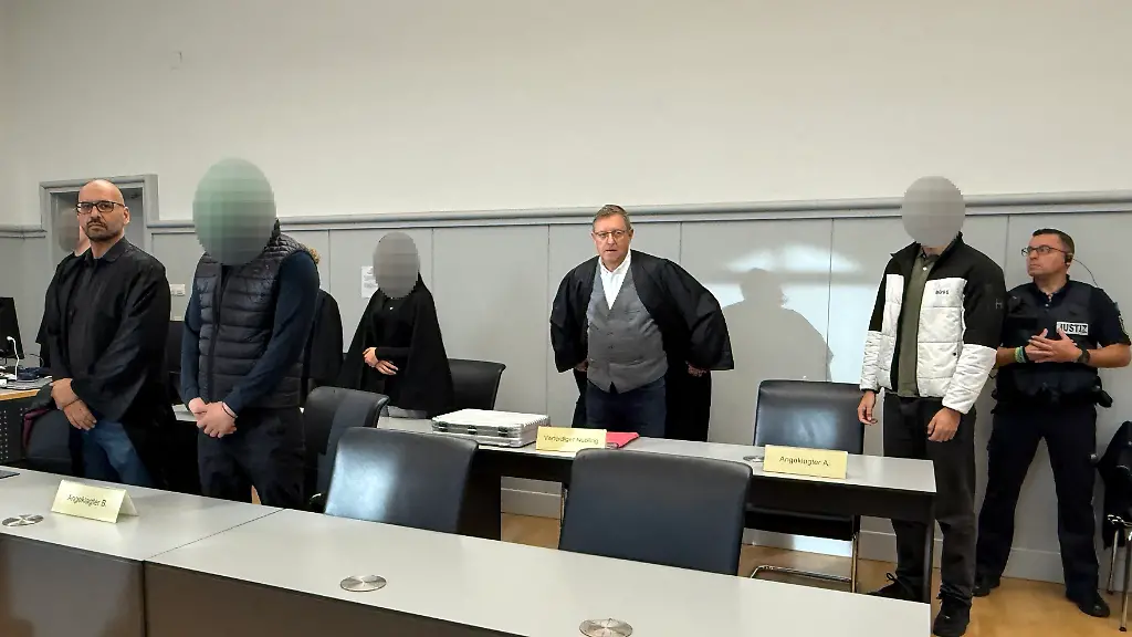 Vandalismus im Auftrag Putins? Verdächtige verurteilt