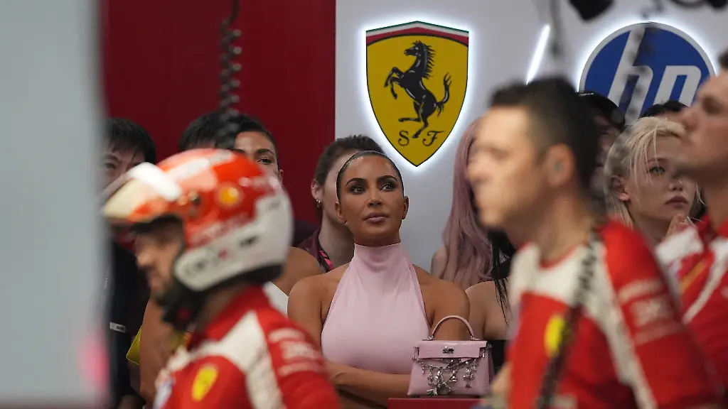 Kim Kardashians Überraschungsbesuch beim Formel-1-Rennen in Singapur