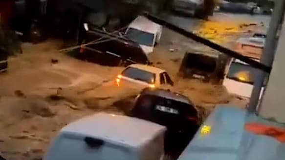 Starkregen verursacht Chaos in Istanbul