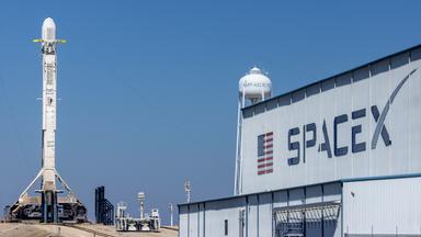 SpaceX meldet erhebliche Umsatzzuwächse und Gewinnsteigerungen