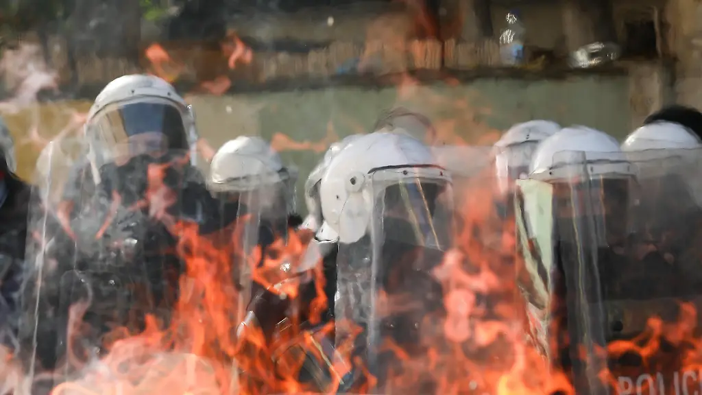 Gewalt eskaliert bei Protesten in Tirana