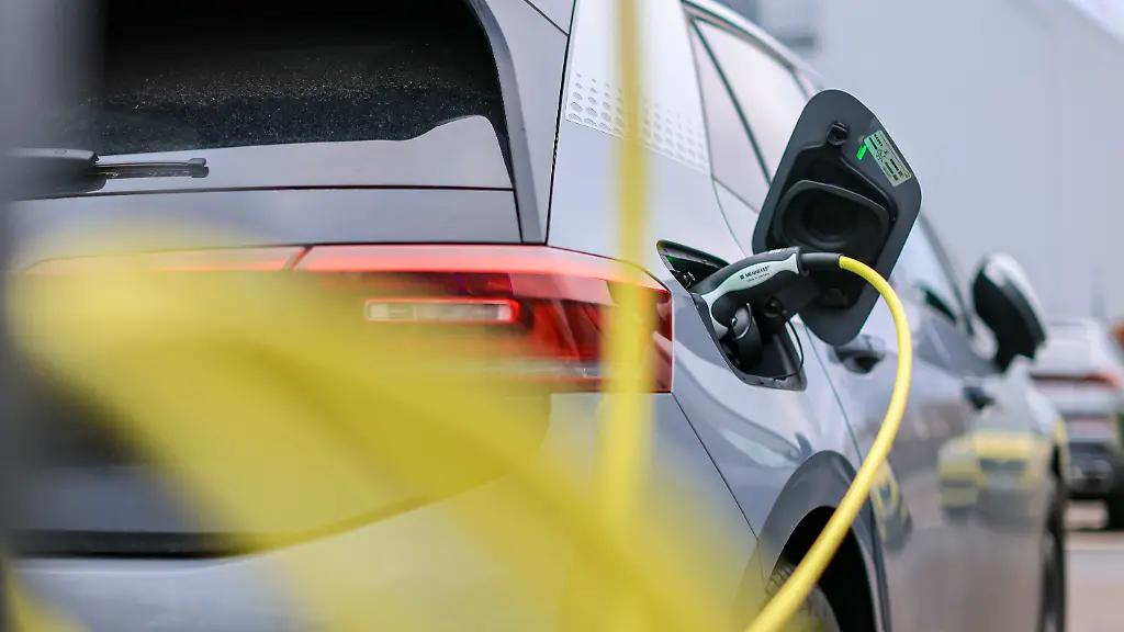 VW: Rückruf von über 70.000 E-Autos wegen fehlerhafter Batterien