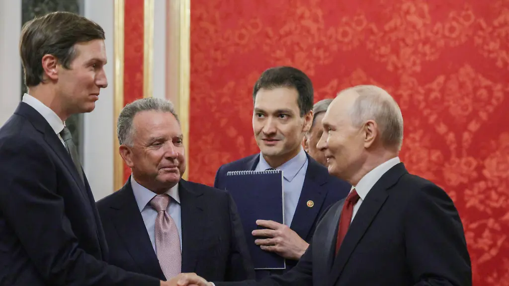 Ukraine-Friedensgespräche und Öl-Deal für Russland