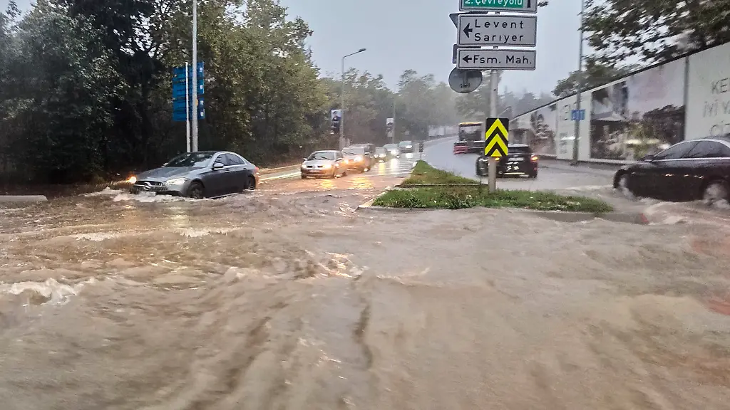 Heftiger Regen verursacht Chaos in Istanbul